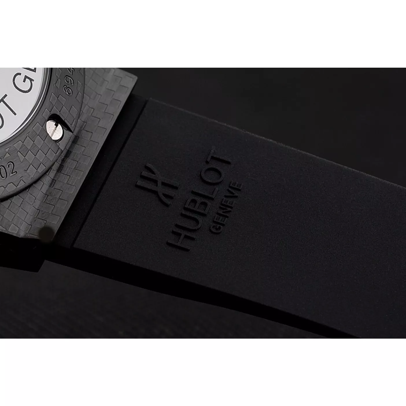 Aaa replica watch Hublot Big Bang Carbon Dial With Red Markings Carbon Case And Bezel Black Rubber Strap 622775 0130