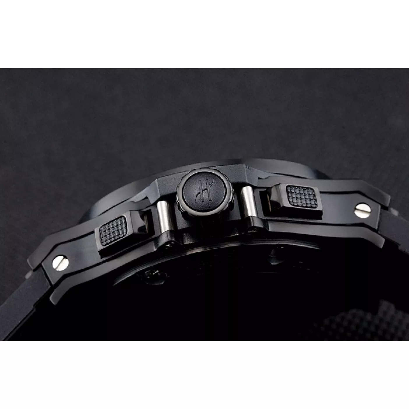 Aaa replica Hublot Big Bang Carbon Dial Carbon Case And Bezel Black Leather Strap 622773 0129