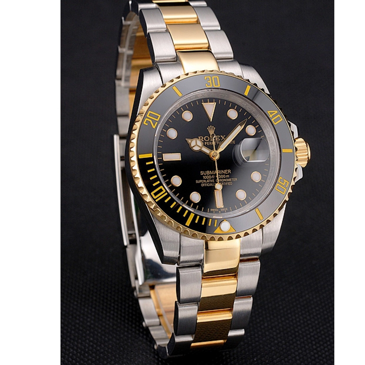 Aaa replica Two Black Bezel Dial Submariner Gold Bracelet Rolex Tone And Steel Swiss 0220