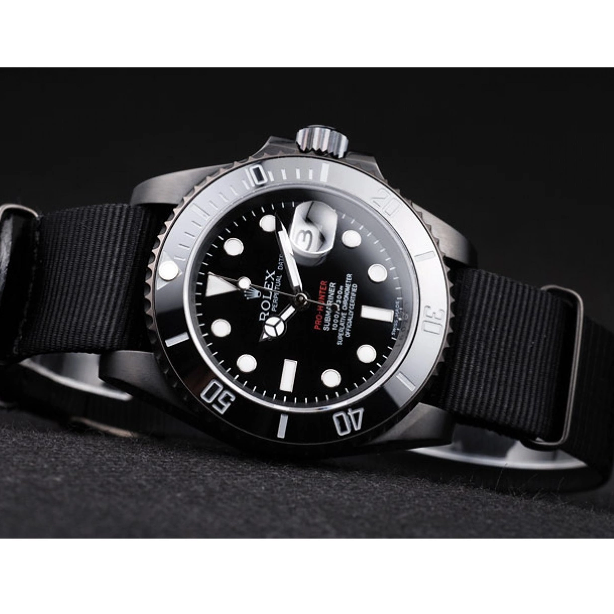 Aaa replica watch Swiss Fabric Dial Pro-Hunter Strap Black Black Submariner Rolex 0224